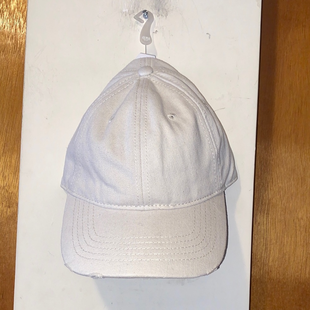 🤍🤎🤍NWT White Denim Distressed Baseball Cap - Lightweight Sun Hat